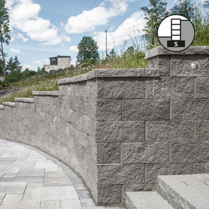 Compac i antracit – mursten till stödmurar Compac i antracit – mursten till stödmurar